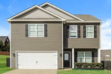 557 SMOKY VALLEY LN SEYMOUR, TN 37865